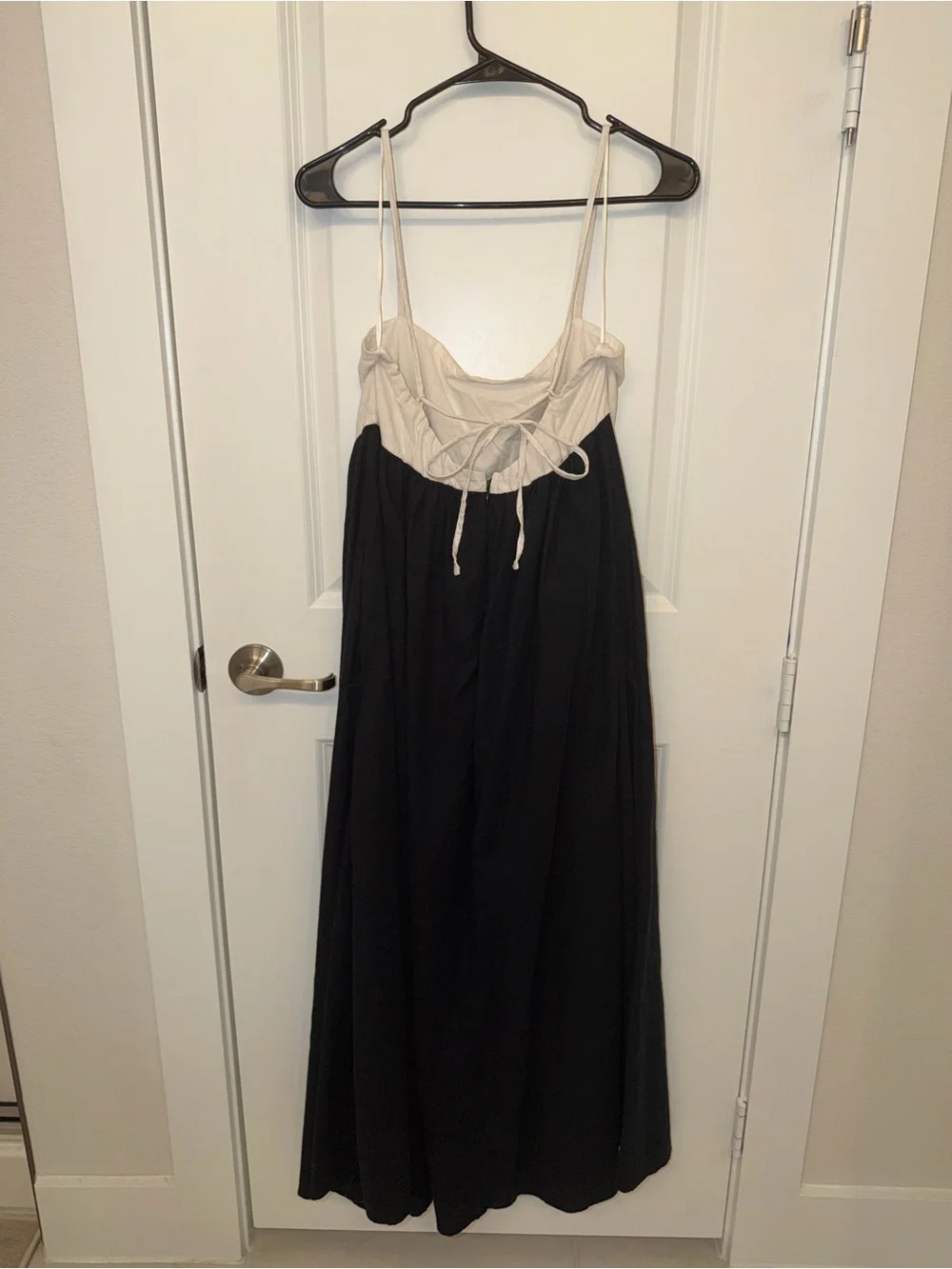 Abercrombie & Fitch Two-Tone Spaghetti Strap Maxi Dress in Cream and Black